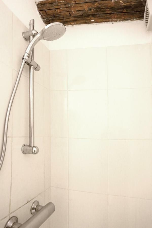 Gregbnb - T2 Cosy Et Design - Parking Inclus - Wifi - 15Min Gare Toulon Exterior foto